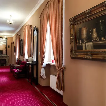 Palac Spiz Kolo Karpacza Miłków